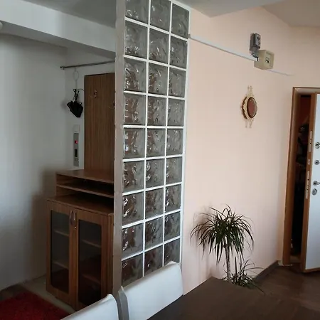 Merkeze Yakin 2+1 Genis Daire & Tramway דירה